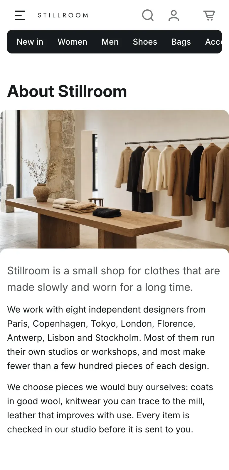 Mobile About page in the Card layout: the title, the photo across the full screen width and the text below it with rounded top corners.